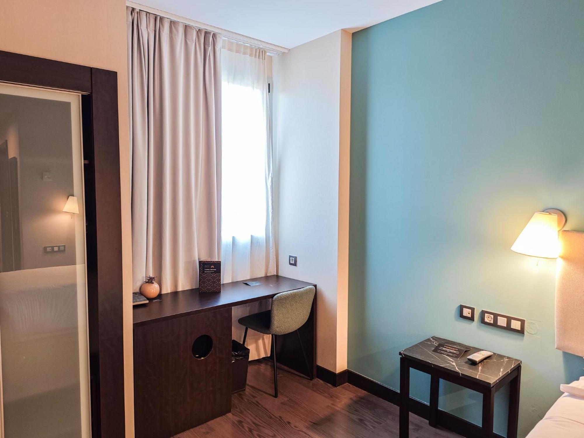 Azz Pamplona Norte Hotel Berriozar Exteriör bild